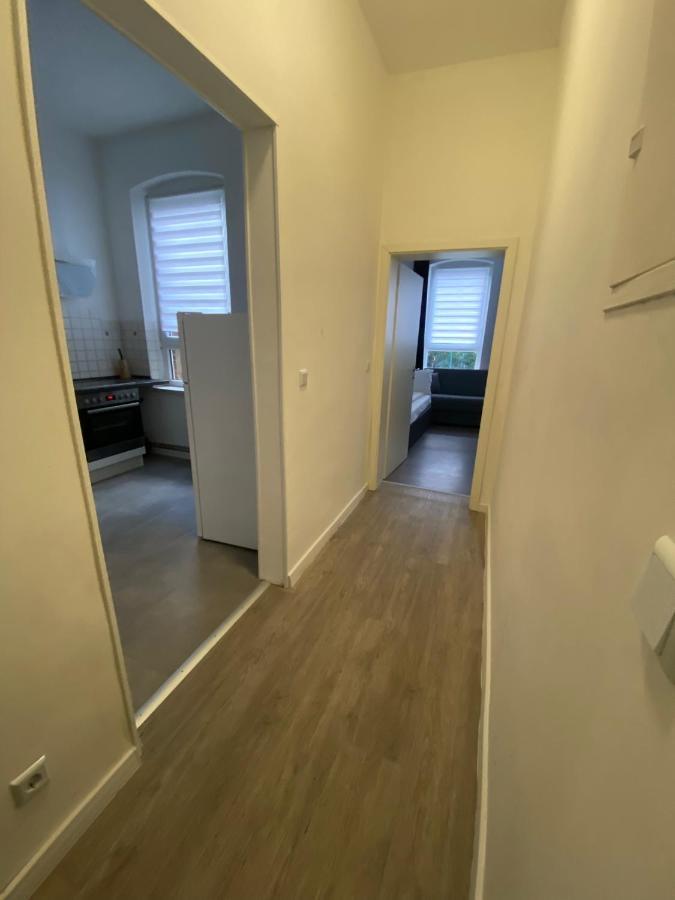 Modernes Apartment Mit 2 Schlafzimmern Und Privatparkplatz Nahe Innenstadt ノイミュンスター エクステリア 写真