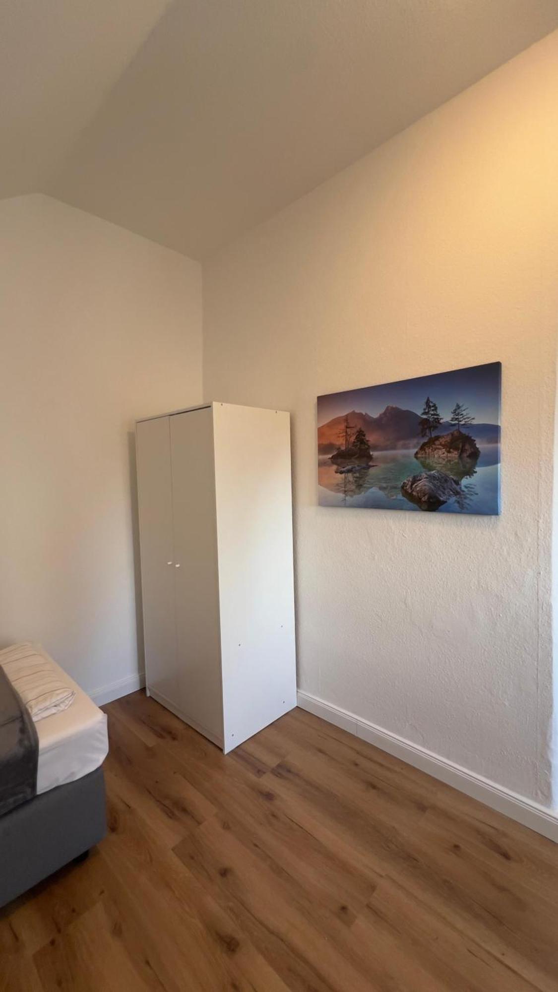Modernes Apartment Mit 2 Schlafzimmern Und Privatparkplatz Nahe Innenstadt ノイミュンスター エクステリア 写真