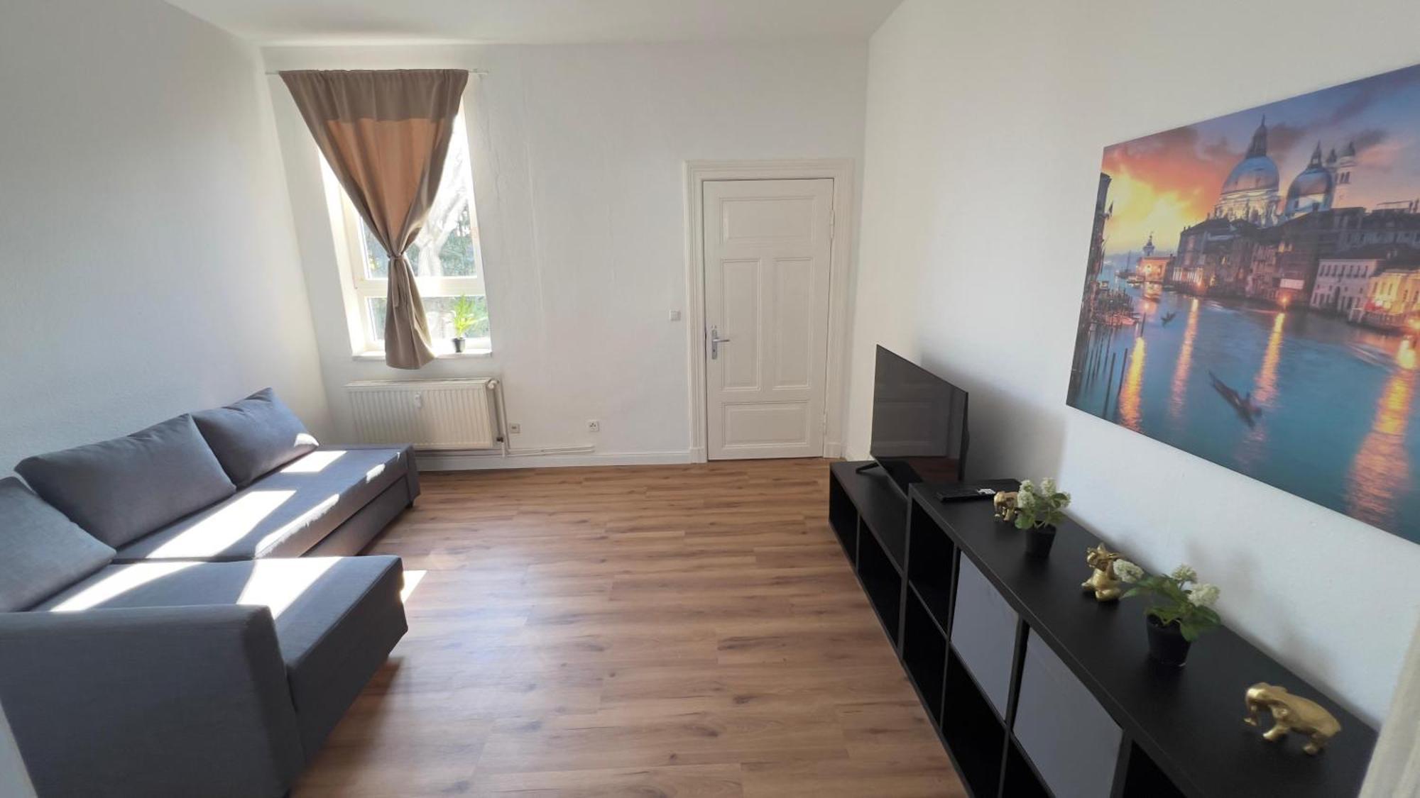 Modernes Apartment Mit 2 Schlafzimmern Und Privatparkplatz Nahe Innenstadt ノイミュンスター エクステリア 写真